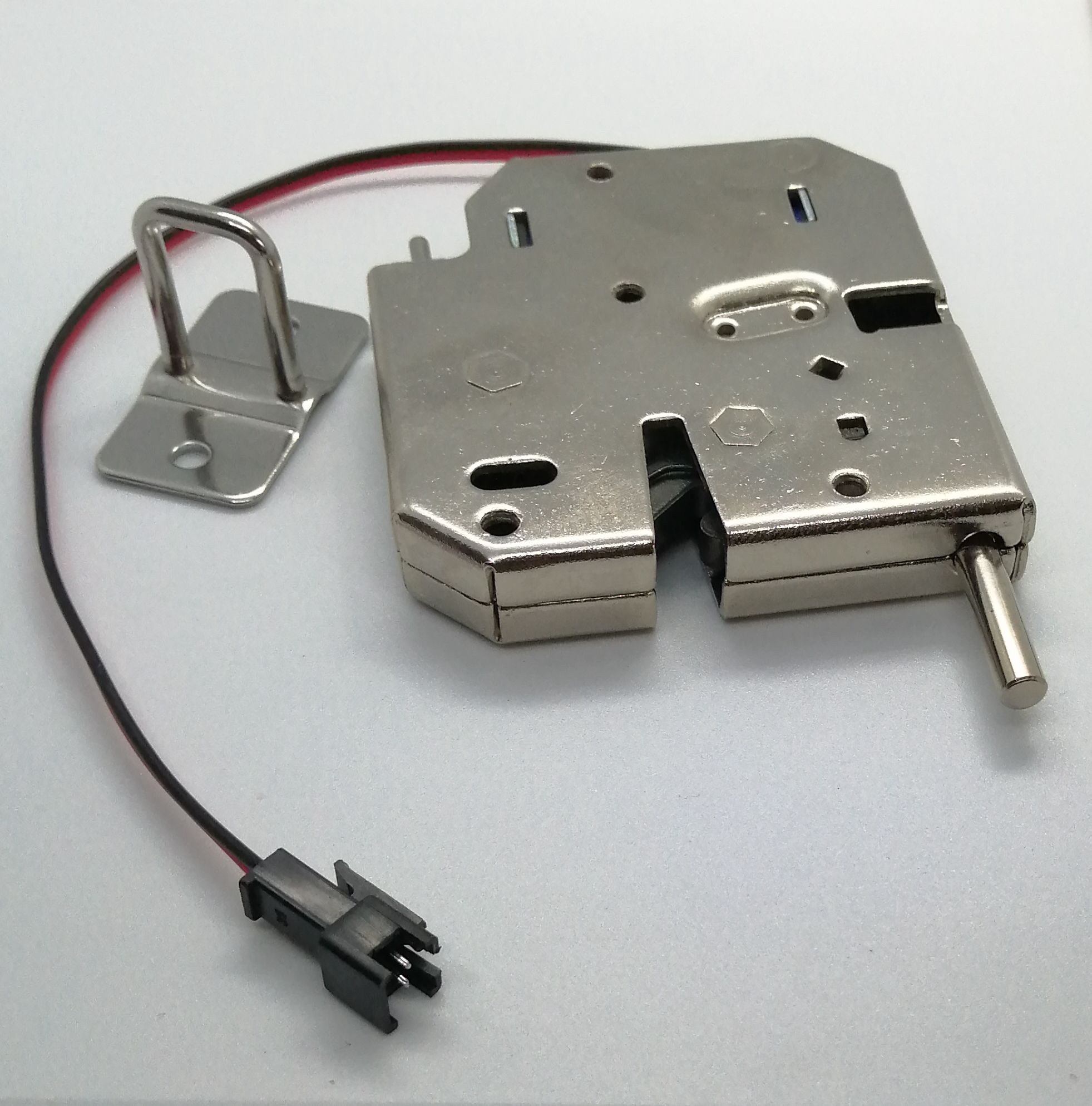 青岛智能柜门禁锁安装案例 - {dede:global.cfg_webname/}